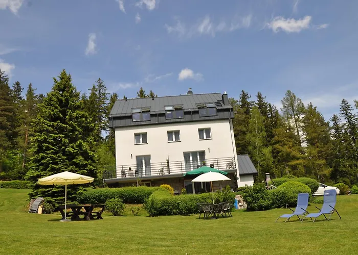 19a Δωμάτια σε οικογενειακή κατοικία *